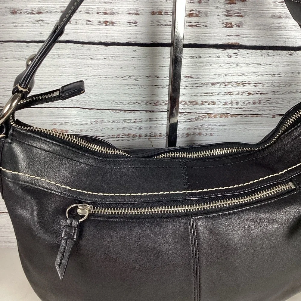 Coach Y2K‎ #13730 Vintage Soho Black Leather Shoulder Bag with Silver Purse